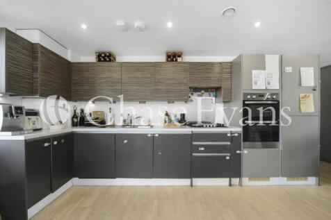 Triangle Apartments,
