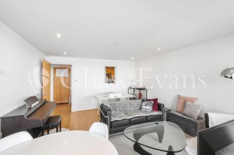 Living Room - Barrie