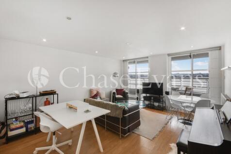 Living Room - Barrie