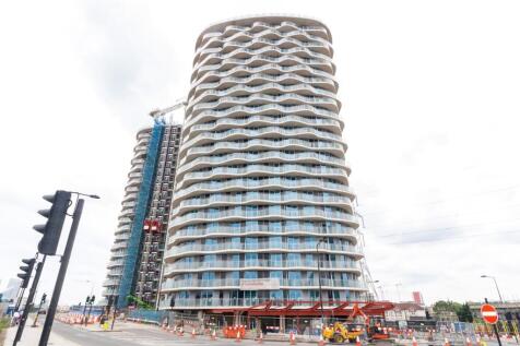 Hoola, West Tower, R