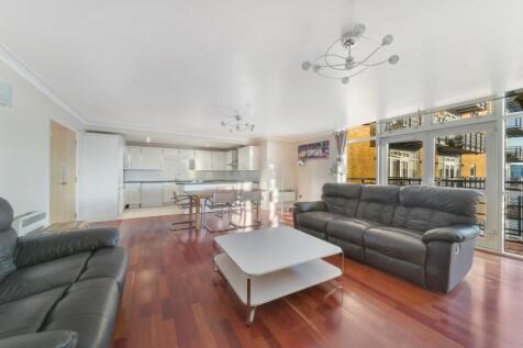 Living Area - Langbo