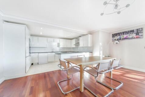 Dining Area - Langbo