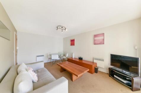 Living Area - Hamilt