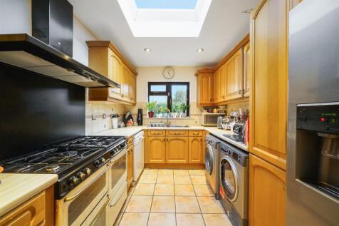 230 Summers Lane - YYG9b72mwGYUSmYbkuKY.jpg