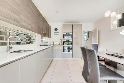 3_Kitchen-Dining Room-0.jpg