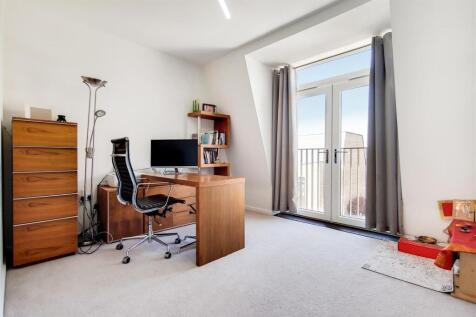 15_Bedroom 2-1.jpg