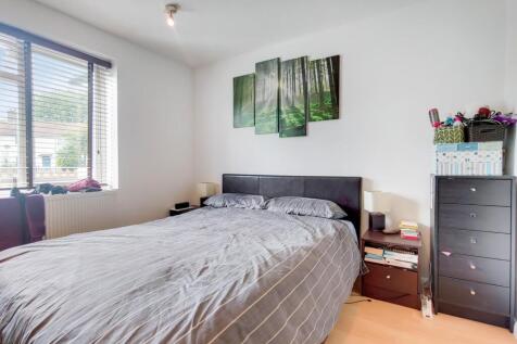 6_Master Bedroom-0.jpg