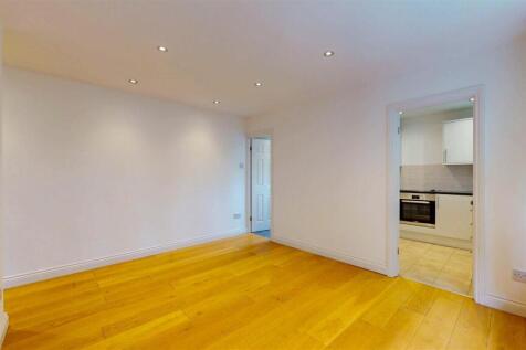 29-Fairfield-Close-London-N12-9ST-07292025_215515.