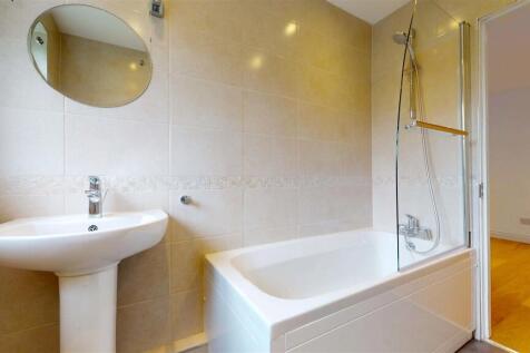 29-Fairfield-Close-London-N12-9ST-07292025_215818.