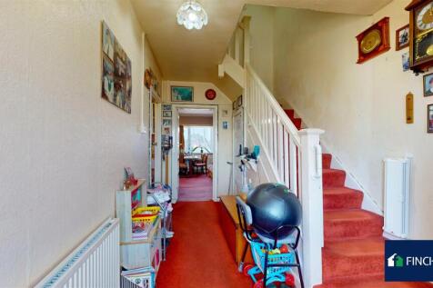 Bramley flat 3.jpg
