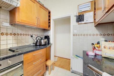 6_Kitchen-0.jpg