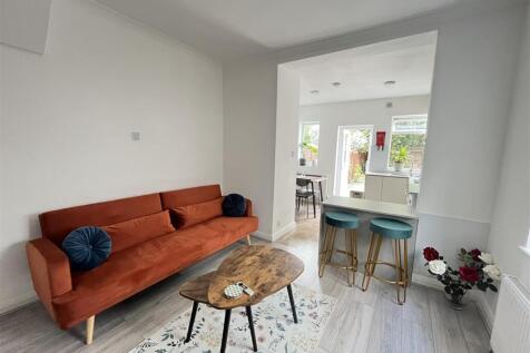 sitting room and kitchen.jpeg