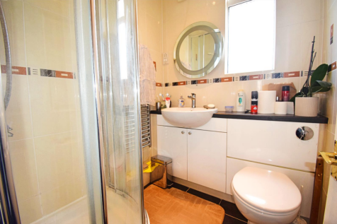 bathroomv xx.jpg (1)albrt.png