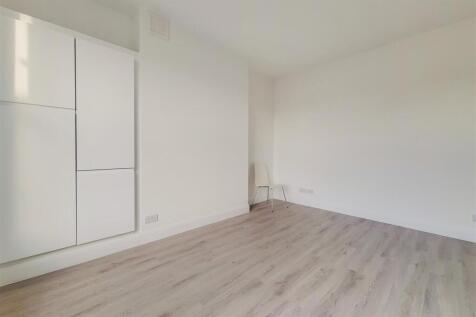 5_Kitchen - Reception-0.jpg