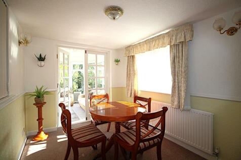 dining room .JPG