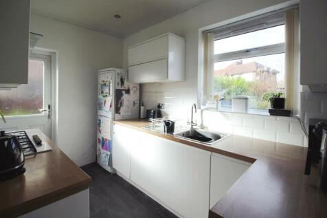 KITCHEN 1.JPG