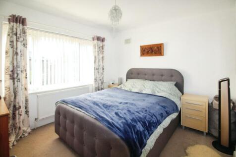 Master bedroom.JPG