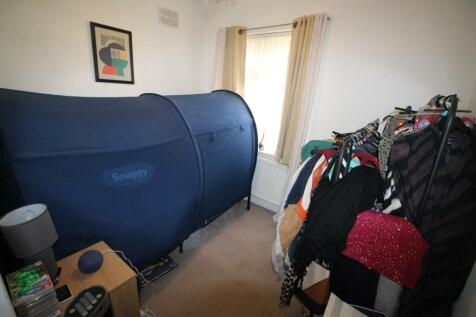 Third bedroom.JPG
