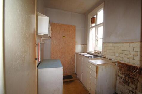 Kitchen 1.JPG