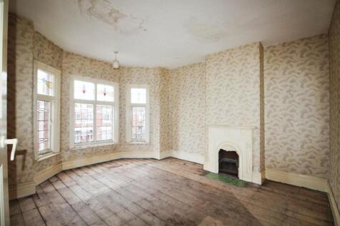 Master Bedroom.JPG