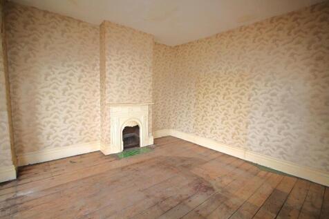 Master Bedroom 2.JPG