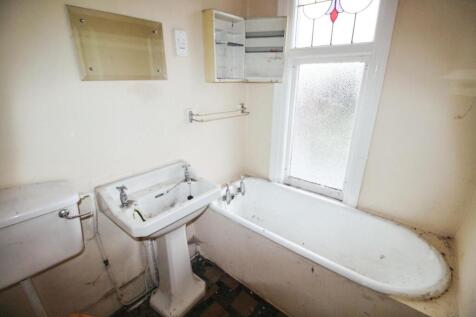 bathroom.JPG
