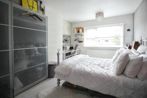 Bedroom 2 .jpg