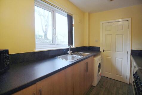 KITCHEN1.JPG