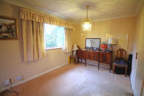 LIVING ROOM 5 .JPG