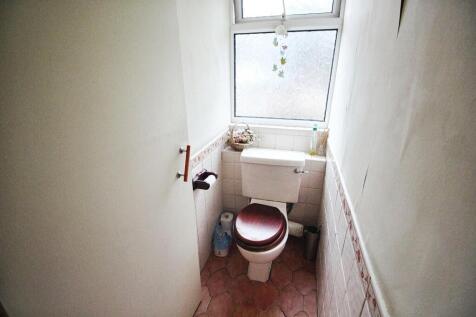 Toilet.JPG