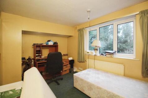Third bedroom 2.JPG