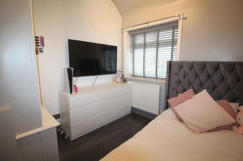 THIRD BEDROOM 2 .JPG