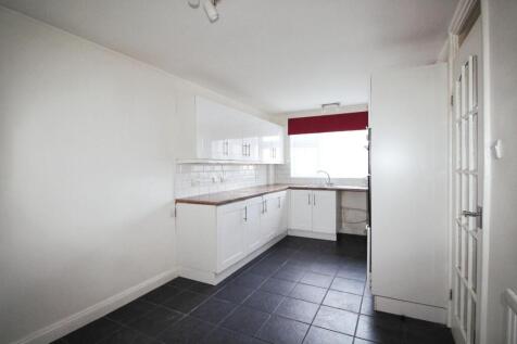Kitchen 5.JPG