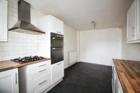 Kitchen 4.JPG
