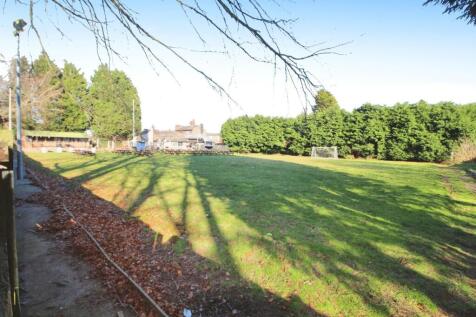 Pub garden.JPG