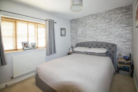 Master Bedroom 1.JPG
