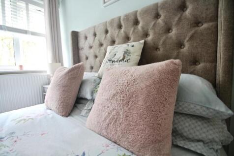 pillows.JPG