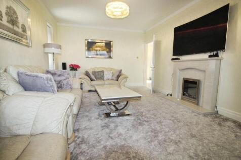 Living Room.JPG