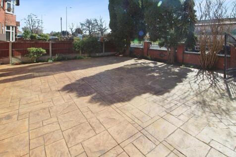 Driveway.JPG
