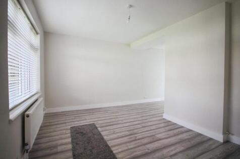 Living Room 1.JPG