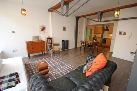 Living Room 4.jpg
