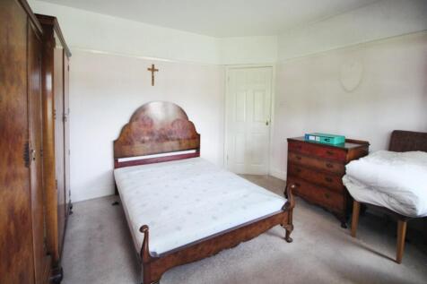 Master Bedroom 2.JPG