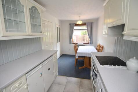 Kitchen Dining area