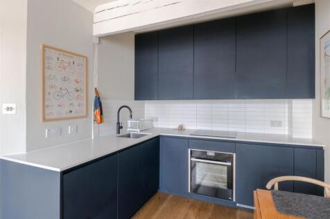 18 Cleveland Street-