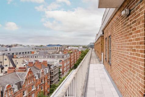 36 Collingwood House
