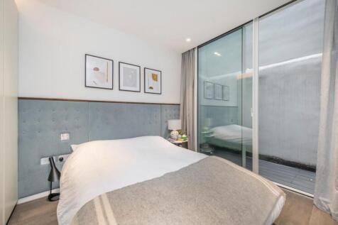 bedroom (2).jpg
