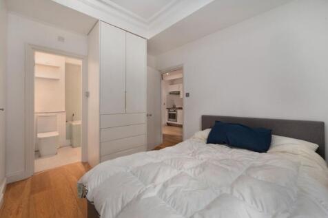 BEDROOM 1 d.jpg