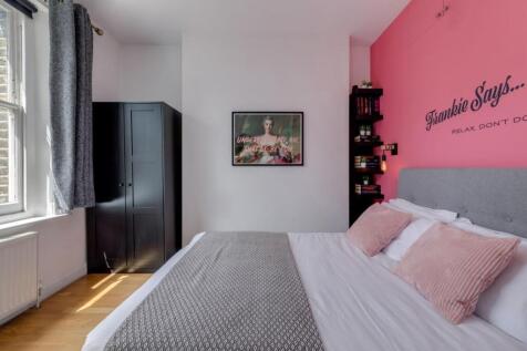 BEDROOM 1 b.jpg