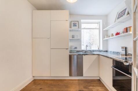 KITCHEN 1.jpg