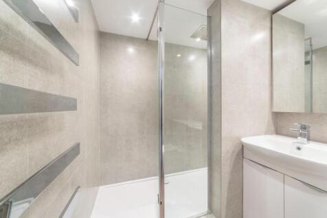 bathroom (2).jpg